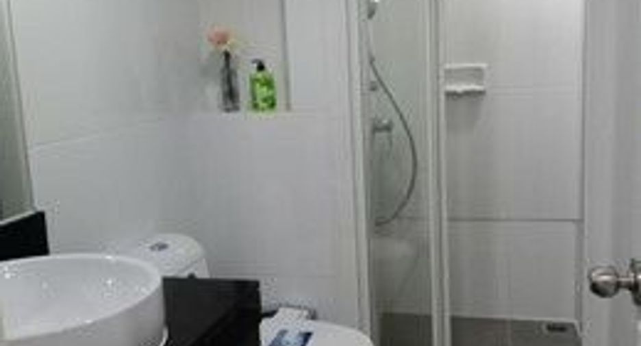 For sale 1 bed condo in Mueang Samut Prakan, Samut Prakan