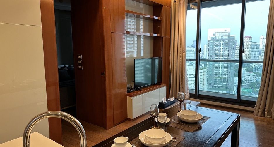 Condo en alquiler de 1 habitaciones en Khlong Toei, Bangkok