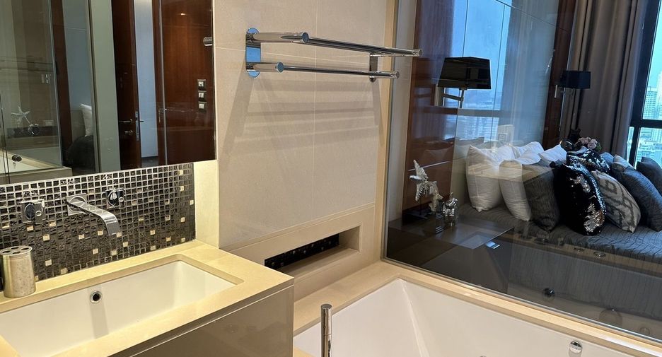 Condo en alquiler de 1 habitaciones en Khlong Toei, Bangkok