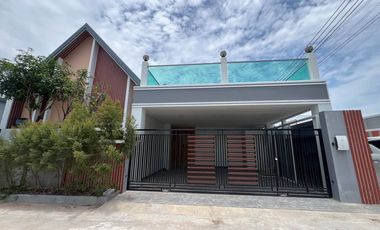 For rent 3 bedrooms villa in Bang Lamung, Chonburi