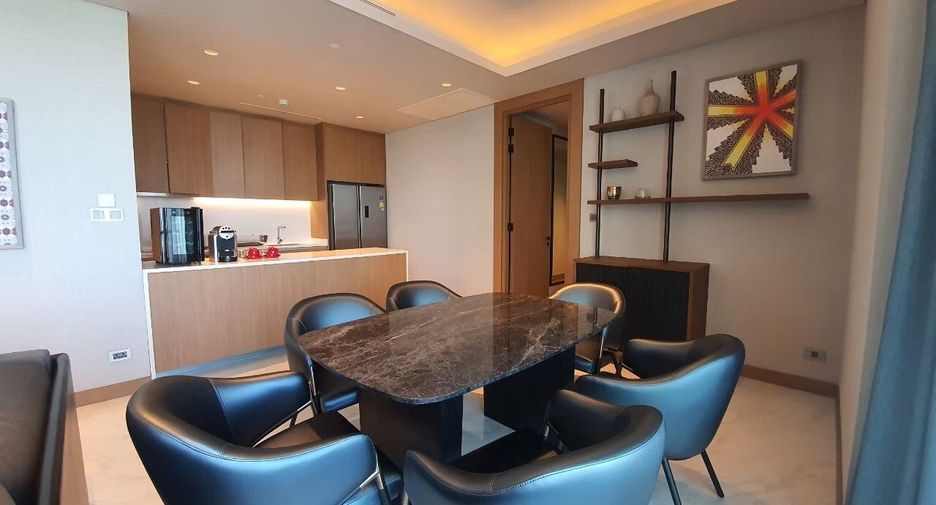 For rent 3 bedrooms apartment in Pathum Wan, Bangkok
