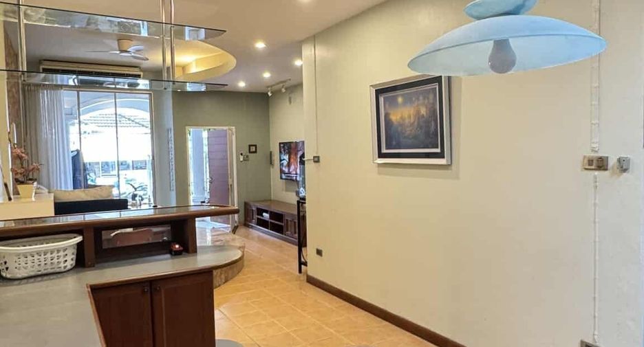 For rent 3 ベッドルーム house in Mueang Phuket, Phuket
