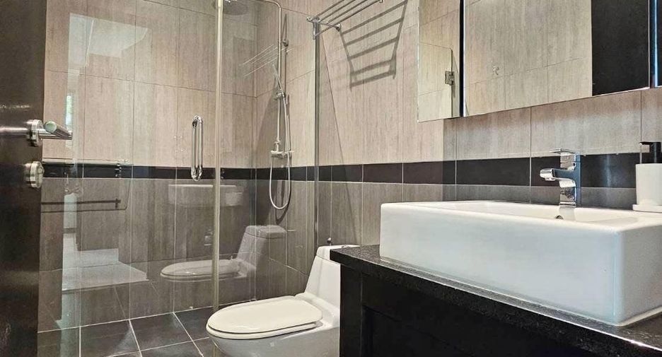 For sale 4 ベッドルーム villa in Bang Lamung, Chonburi