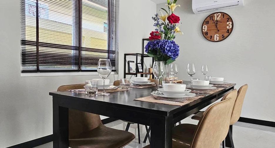 For sale 4 ベッドルーム villa in Bang Lamung, Chonburi