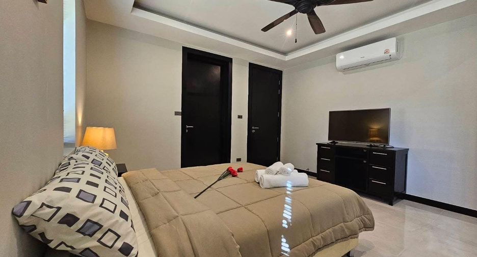 For sale 4 ベッドルーム villa in Bang Lamung, Chonburi