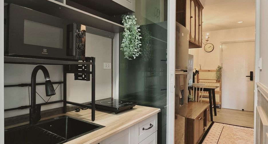 For rent 1 bed condo in Bang Na, Bangkok