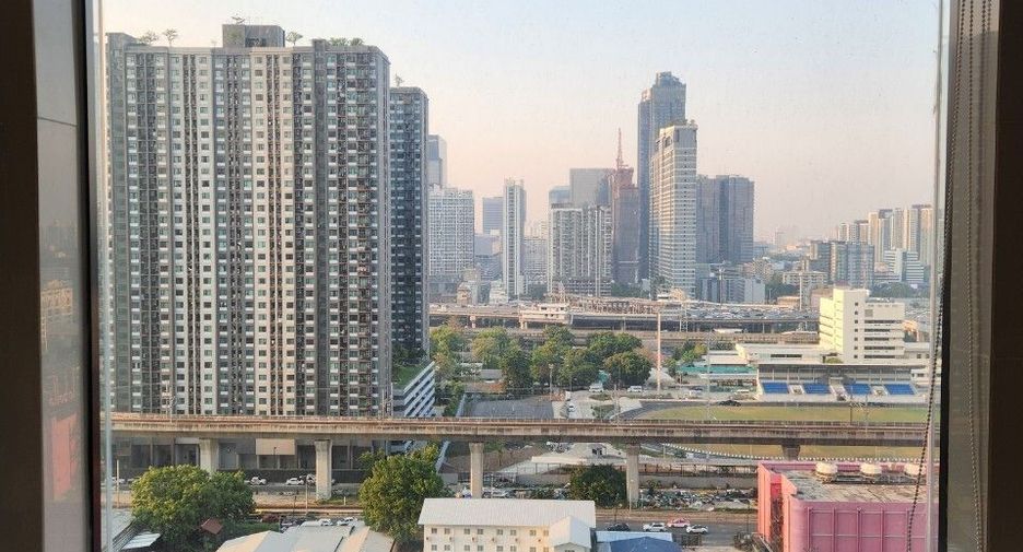 Condo en venta de 2 habitaciones en Watthana, Bangkok