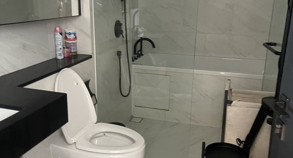 Condo en alquiler de 1 habitaciones en Sathon, Bangkok