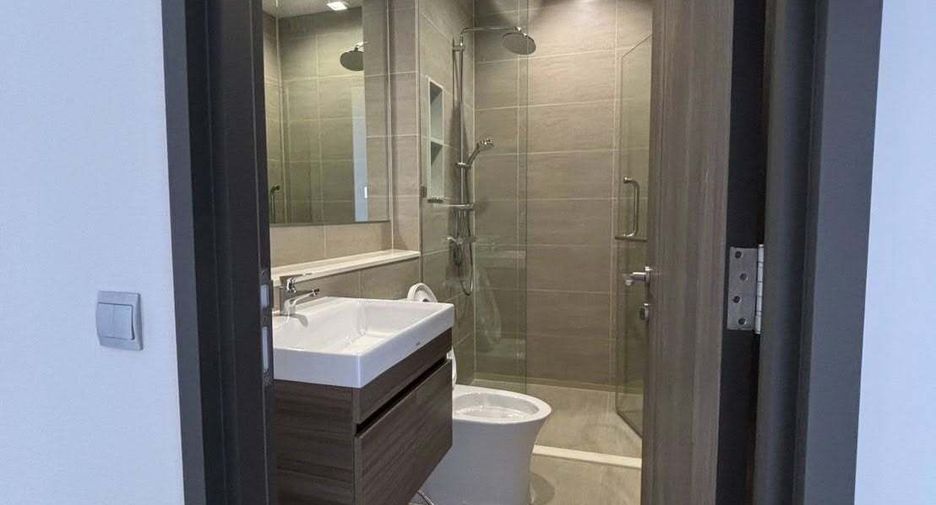For rent 3 bedrooms condo in Bang Kho Laem, Bangkok