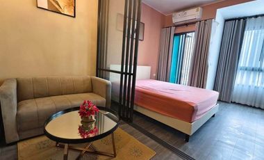 For rent studio condo in Khlong Toei, Bangkok