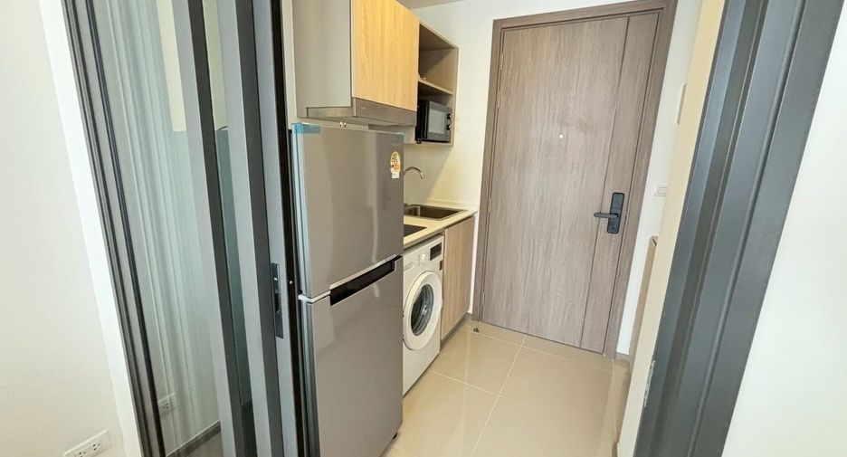 For rent studio condo in Phaya Thai, Bangkok