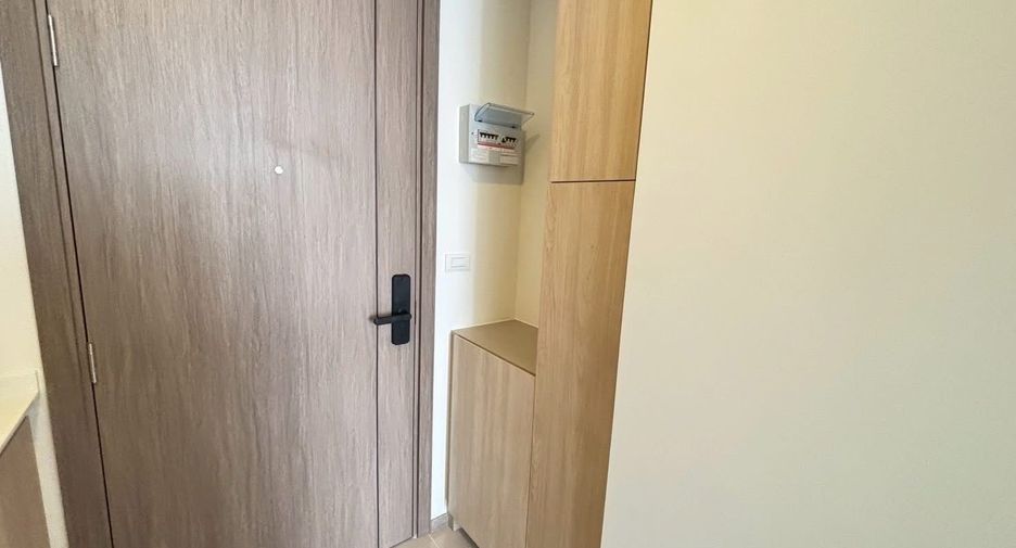 For rent studio condo in Phaya Thai, Bangkok