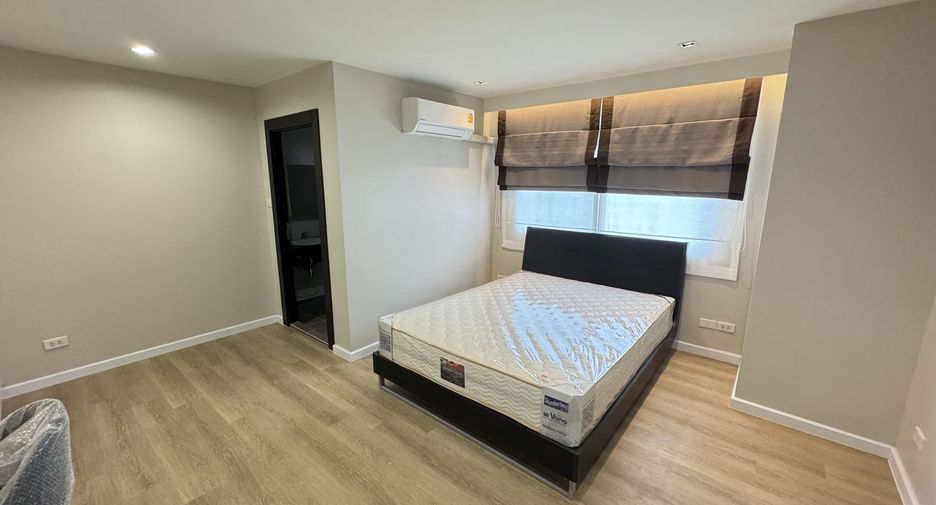 Wohnung zur Miete mit 4 Zimmer in Watthana, Bangkok