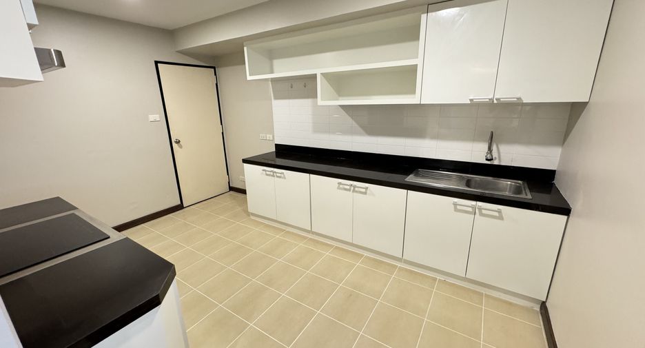 Wohnung zur Miete mit 4 Zimmer in Watthana, Bangkok
