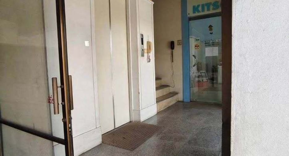For sale and for rent office in Huai Khwang, Bangkok