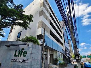 For sale and for rent office in Huai Khwang, Bangkok