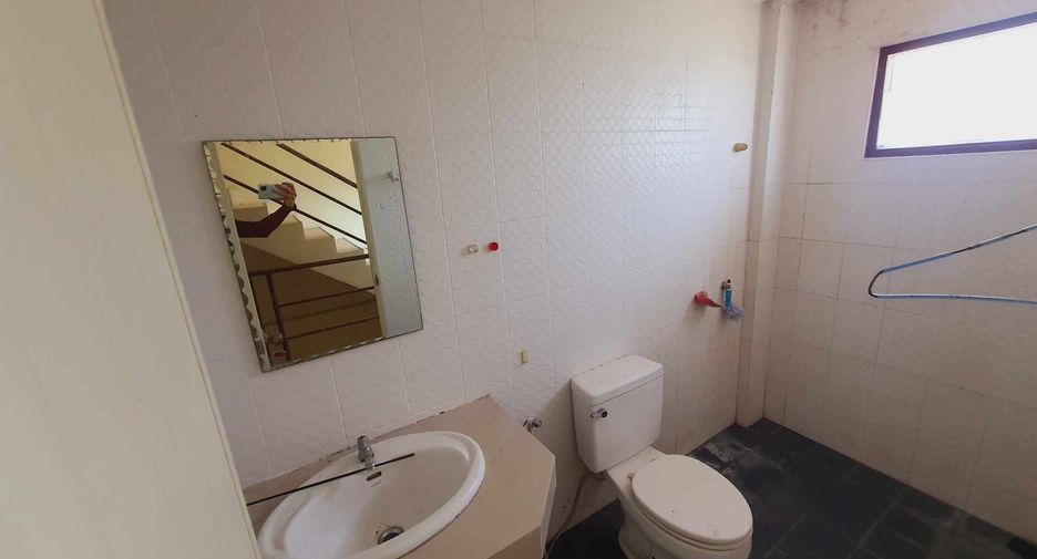 For sale 3 bedrooms retail Space in Mueang Phuket, Phuket