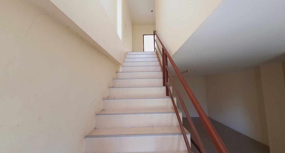 For sale 3 bedrooms retail Space in Mueang Phuket, Phuket