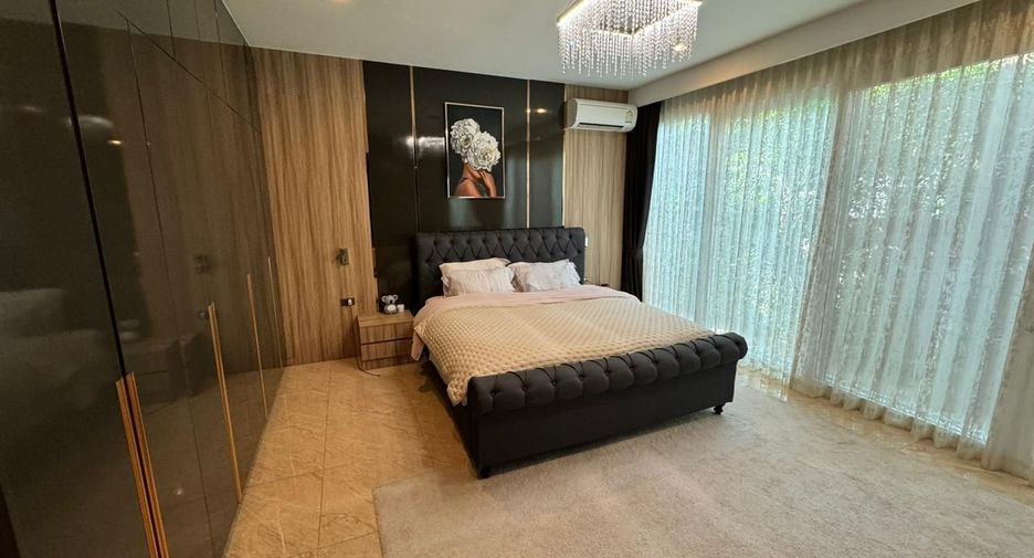 À vendre 4 chambres villa à Sattahip, Chonburi