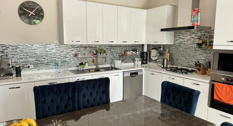 À vendre 4 chambres villa à Sattahip, Chonburi