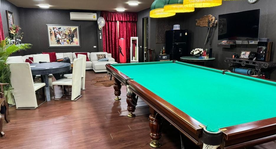 À vendre 4 chambres villa à Sattahip, Chonburi