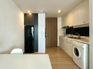 À louer studio condo à Khlong Toei, Bangkok