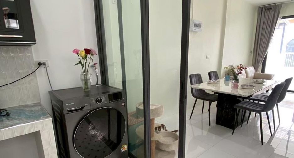 For sale 2 bedrooms townhouse in Thalang, Phuket