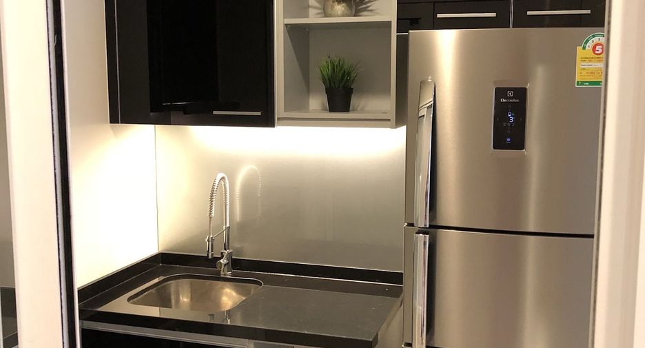 For rent 2 ベッドルーム condo in Khlong Toei, Bangkok