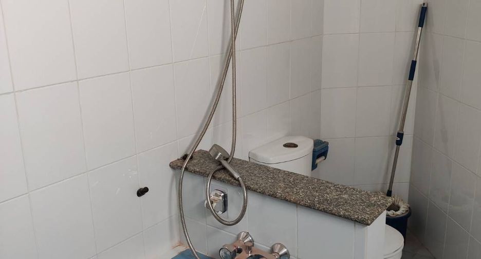 For rent 2 bedrooms condo in Bang Na, Bangkok