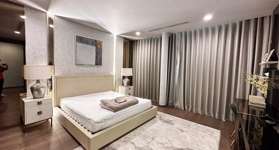 Haus zum Kauf und zur Miete mit 5 Zimmer in Huai Khwang, Bangkok