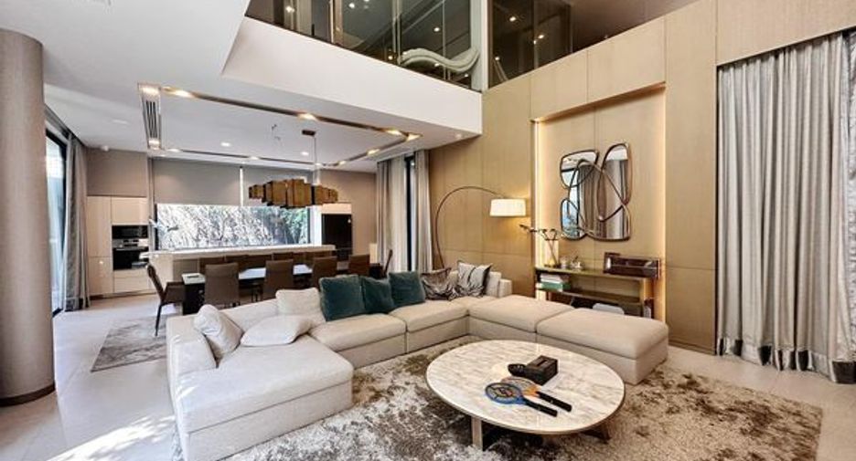 Haus zum Kauf und zur Miete mit 5 Zimmer in Huai Khwang, Bangkok