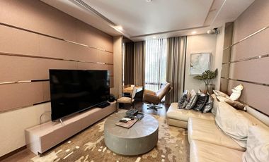 For sale and for rent 5 bedrooms house in Huai Khwang, Bangkok