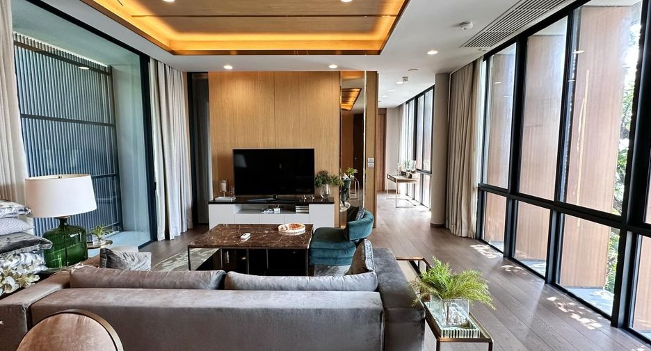 Haus zum Kauf und zur Miete mit 5 Zimmer in Huai Khwang, Bangkok