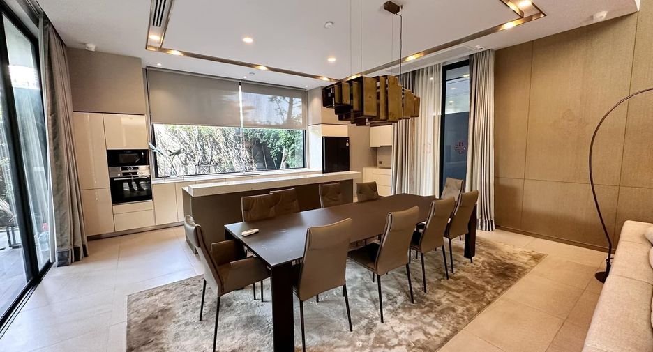 Haus zum Kauf und zur Miete mit 5 Zimmer in Huai Khwang, Bangkok