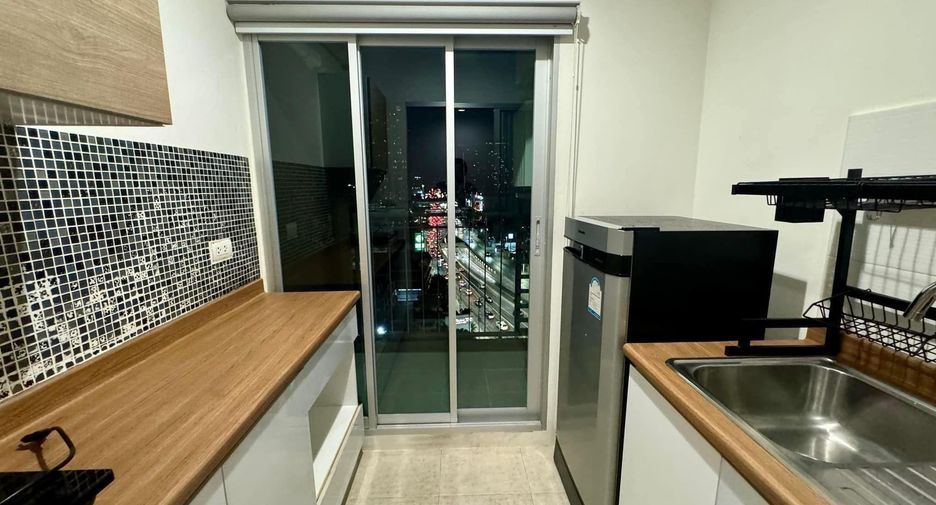 For sale 1 bed condo in Thon Buri, Bangkok