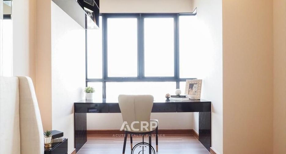 For sale 1 Beds condo in Khlong San, Bangkok