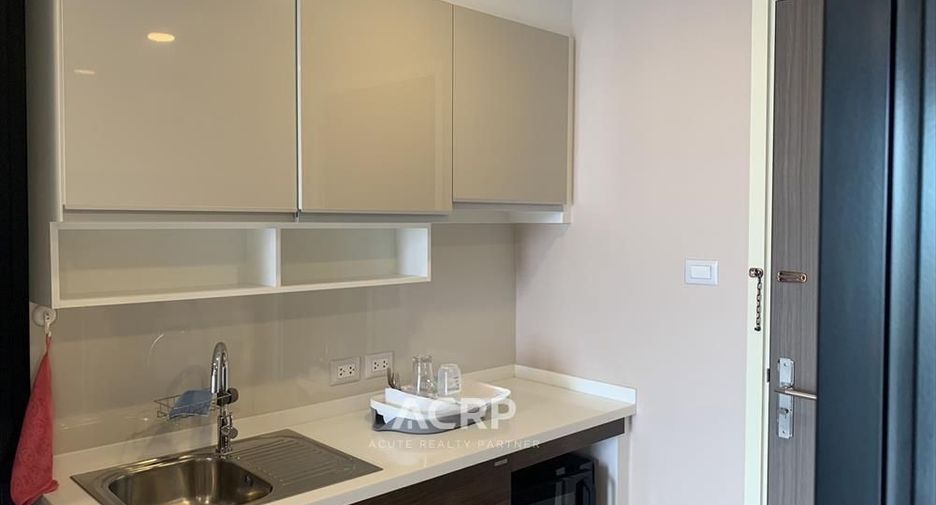 For sale 1 Beds condo in Khlong San, Bangkok