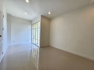 For sale 3 bedrooms townhouse in Bang Bon, Bangkok