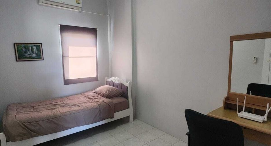 For rent 3 bedrooms townhouse in Mueang Phuket, Phuket