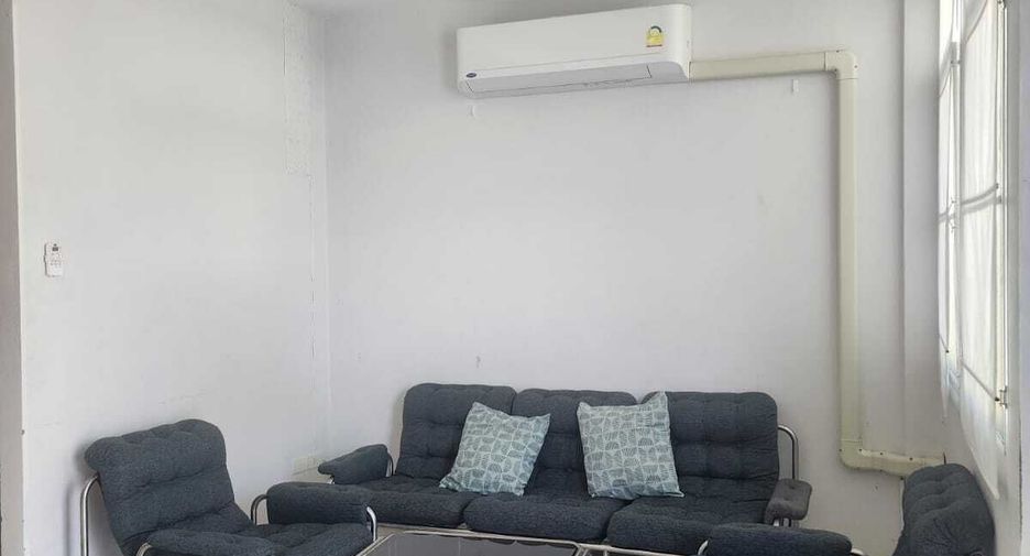 For rent 3 bedrooms townhouse in Mueang Phuket, Phuket
