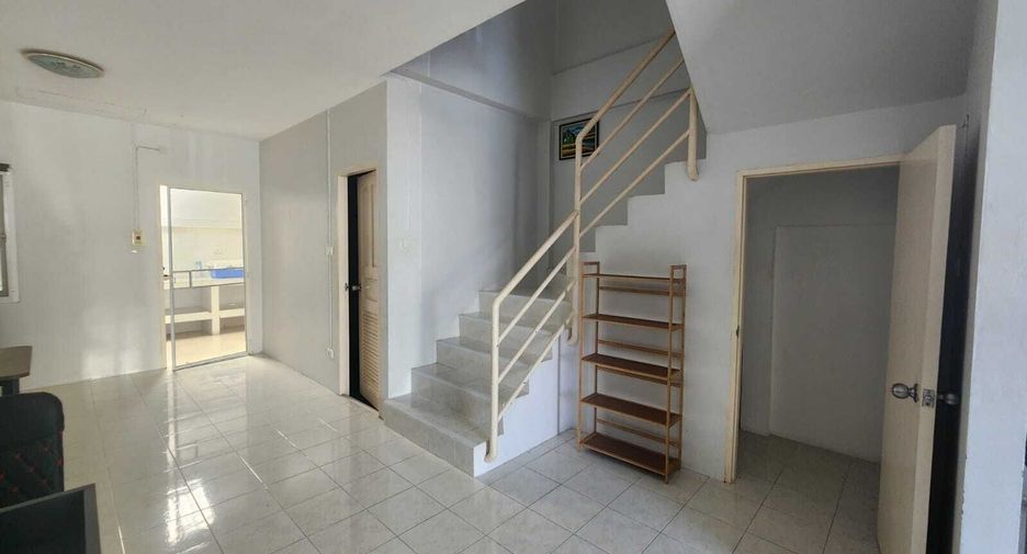 For rent 3 bedrooms townhouse in Mueang Phuket, Phuket