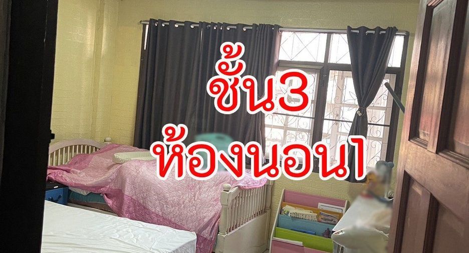 For sale 4 bedrooms retail Space in Taling Chan, Bangkok
