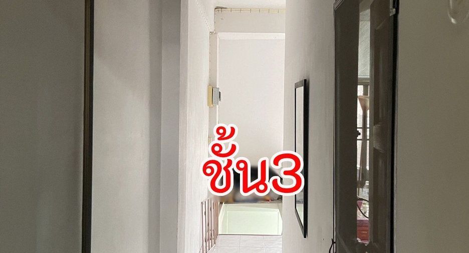 For sale 4 bedrooms retail Space in Taling Chan, Bangkok