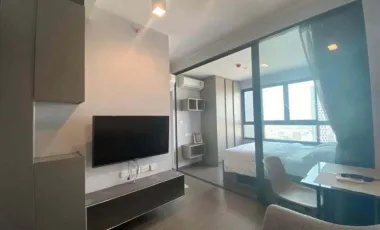 Condo en alquiler de 1 habitaciones en Phra Khanong, Bangkok