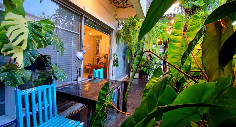 À louer 3 chambres maison à Bang Khen, Bangkok