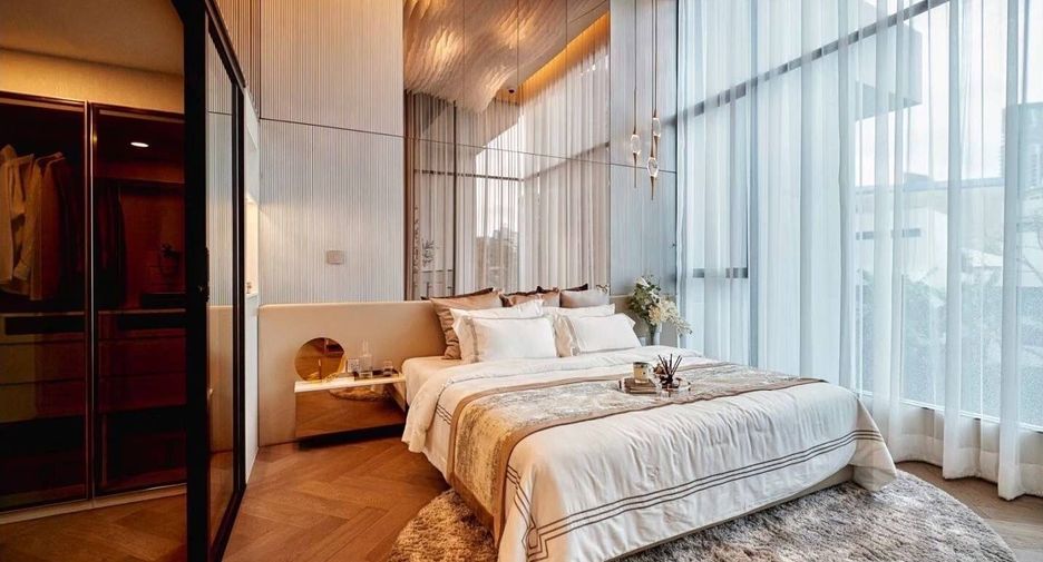 For sale 2 bedrooms condo in Watthana, Bangkok