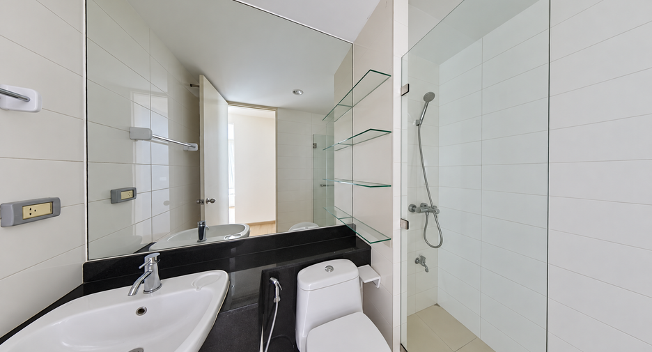 Condo en venta de 2 habitaciones en Watthana, Bangkok