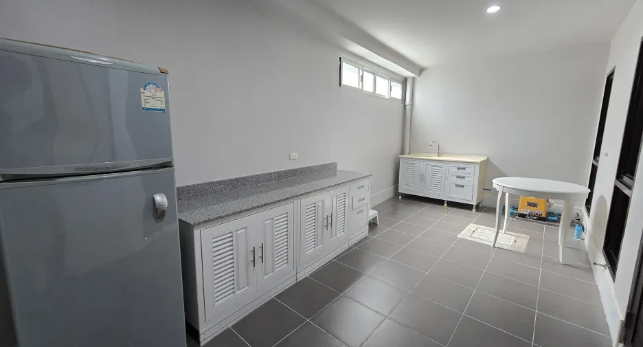 À vendre 3 chambres maison de ville à Mueang Phuket, Phuket