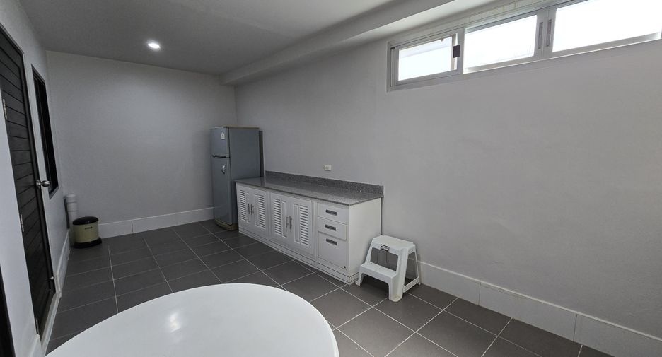 For sale 3 ベッドルーム townhouse in Mueang Phuket, Phuket