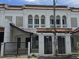出售 3 卧室 联排别墅 在 Phuket Town, 普吉